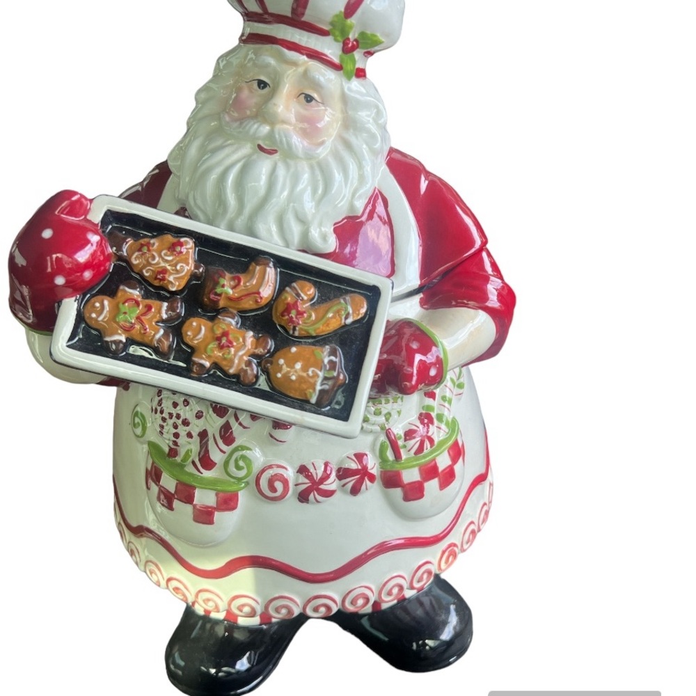 Santa baking cookies